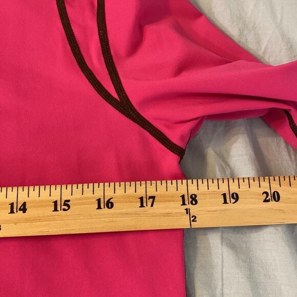 Athleta Swim Summer Shade Rashguard Tee Magenta Pink Size Medium - Picture 6 of 7